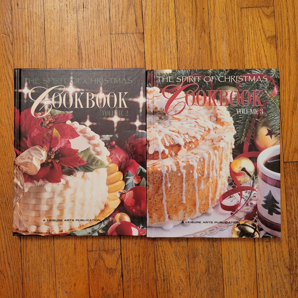 2 Leisure Arts Cookbook Holiday Recipes SPIRIT OF CHRISTMAS Home Decor Hardcover